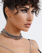 Elegant choker necklace in silver