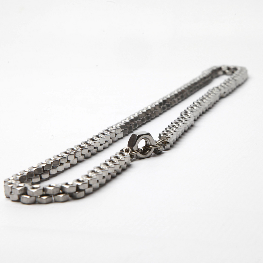 Contemporary silver women necklace