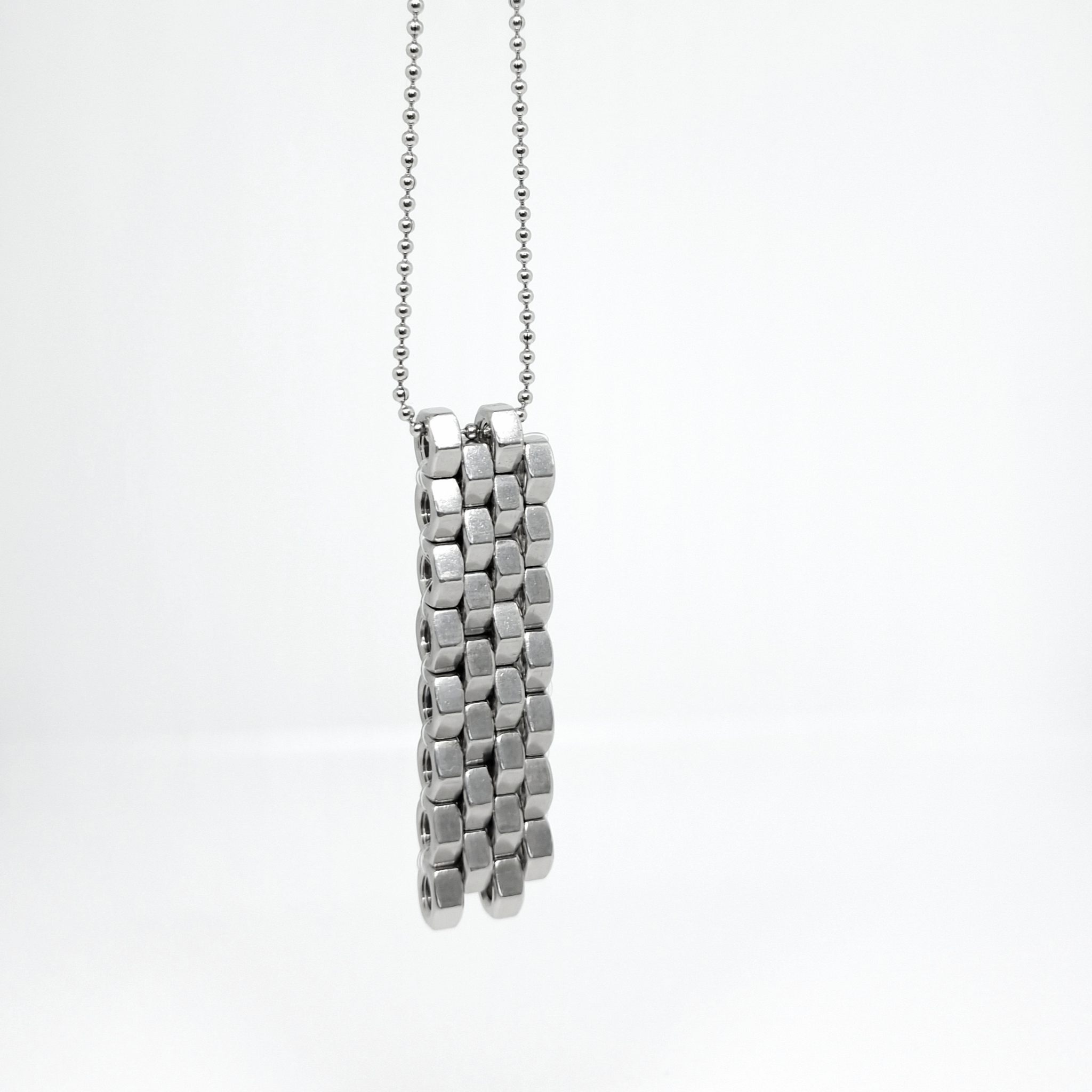 Men bold stainless steel pendant