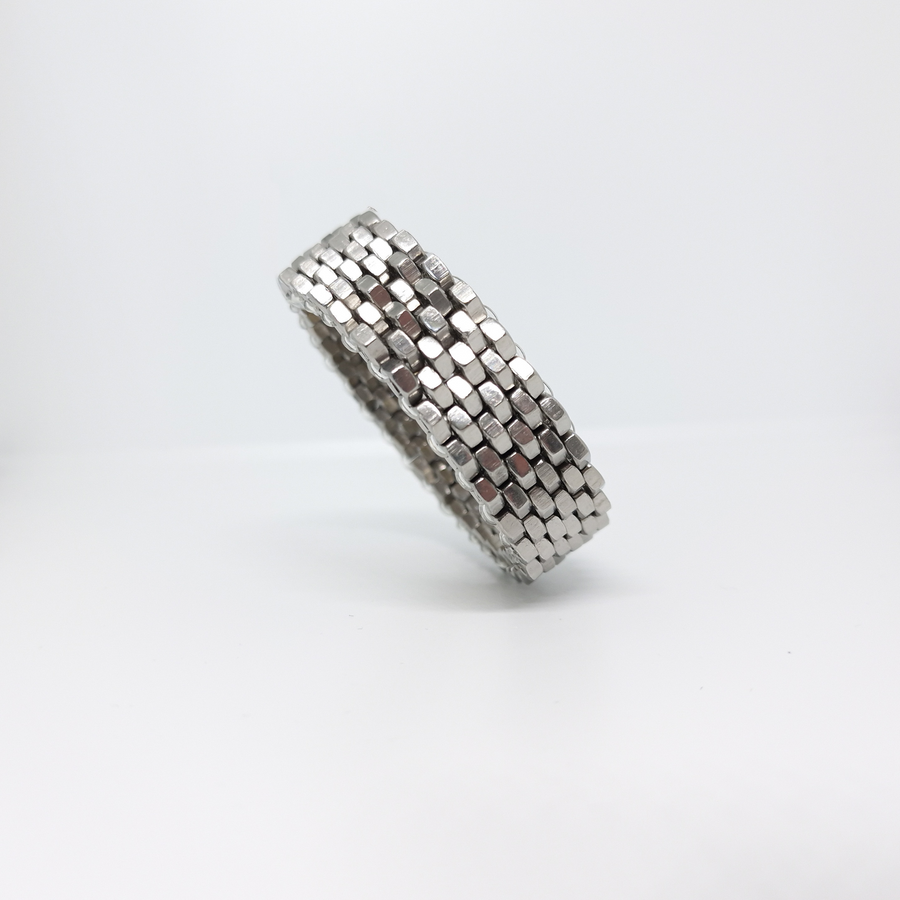 Sustainable modern stainless steel bracelet