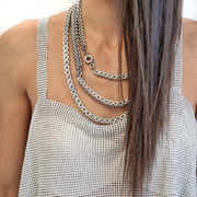 contemporary silver woman necklace